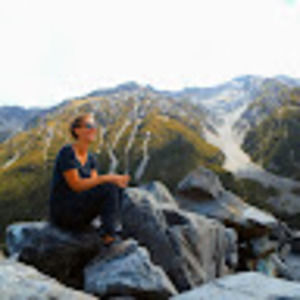 Meet your Posher, Emma